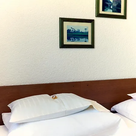 Ferienhaeuser Wurian Apartament *