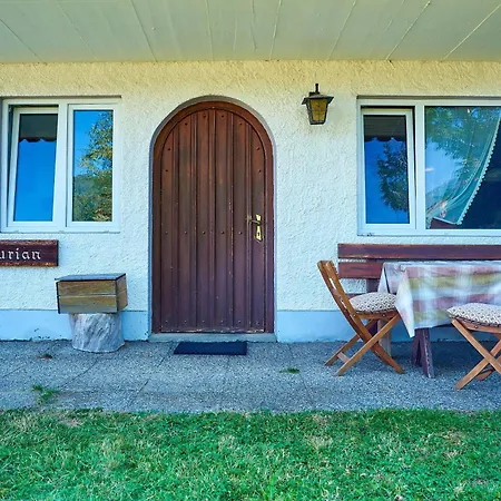 Ferienhaeuser Wurian *