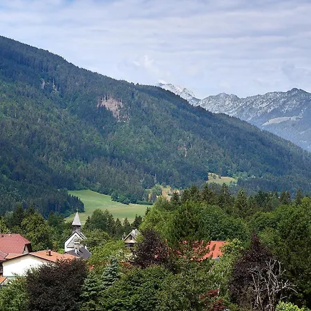 Ferienhaeuser Wurian Hermagor-Pressegger See