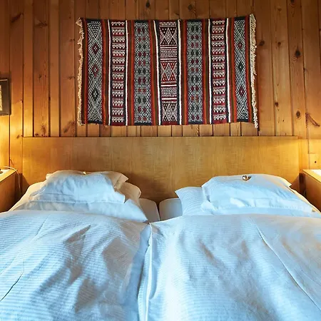 Ferienhaeuser Wurian アパート *