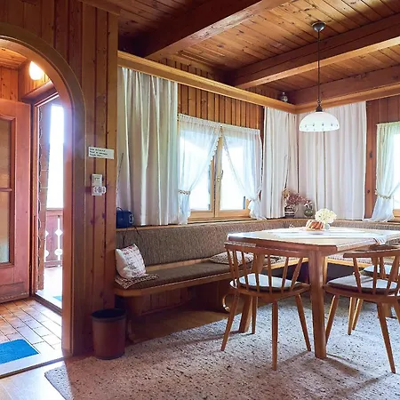 アパート Ferienhaeuser Wurian